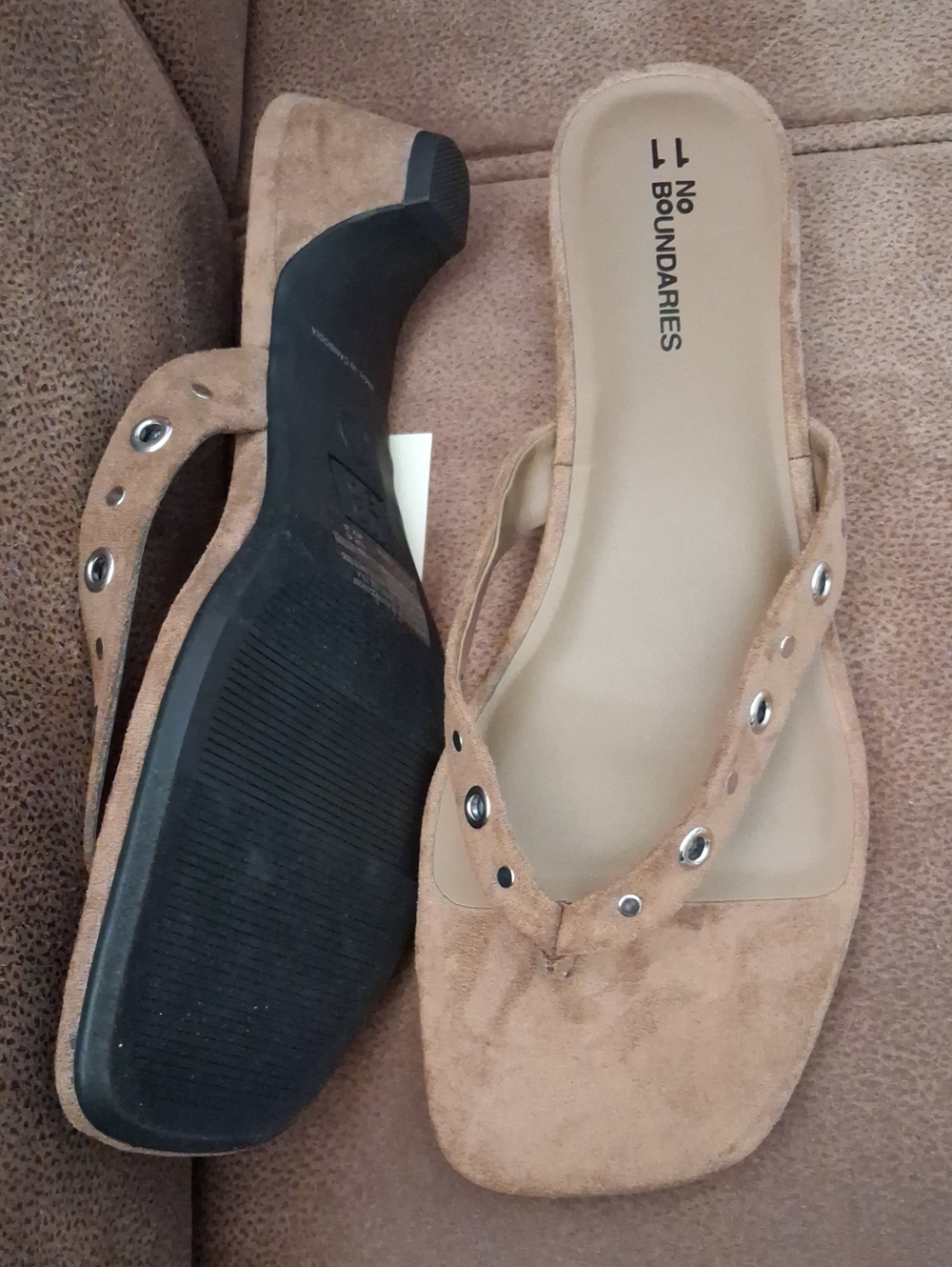 No Boundaries Tan/Taupe Suede Look Slip-On Studded Flip Flops Size 11